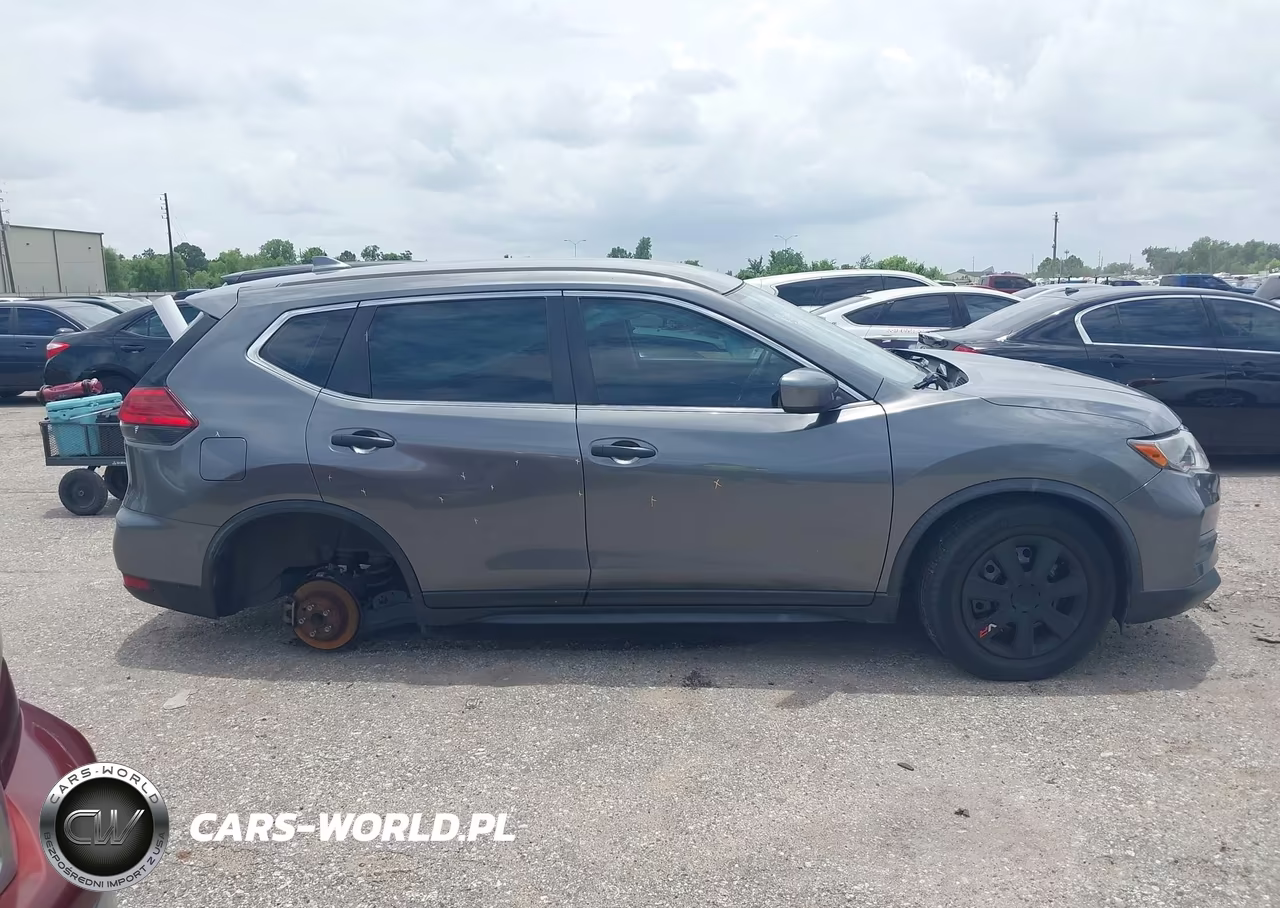 2017 Nissan Rogue S VIN:JN8AT2MT7HW133086 - 12