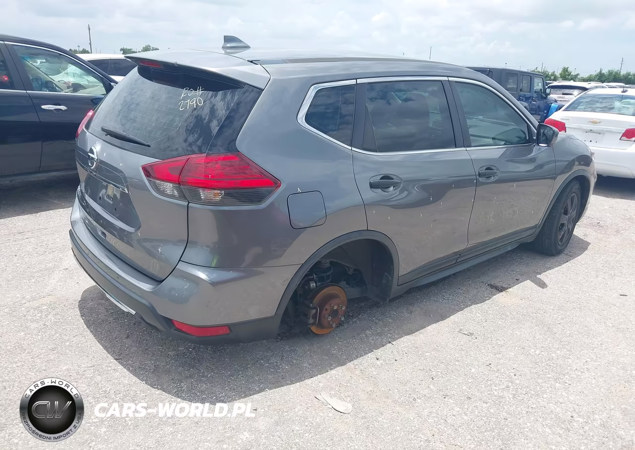 2017 Nissan Rogue S VIN:JN8AT2MT7HW133086 - 4
