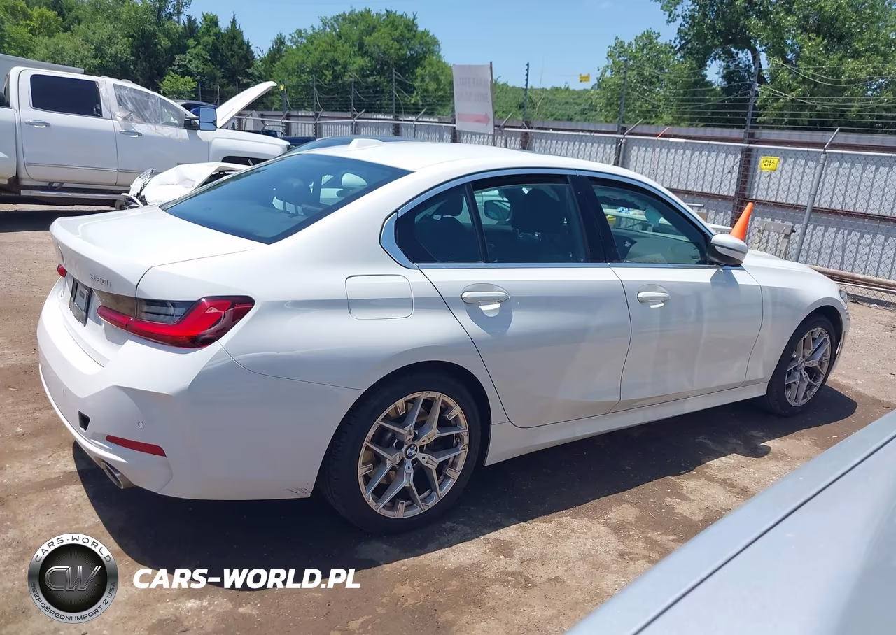 2025 BMW 330I xDrive VIN:3MW89CW01S8E99365 - 13