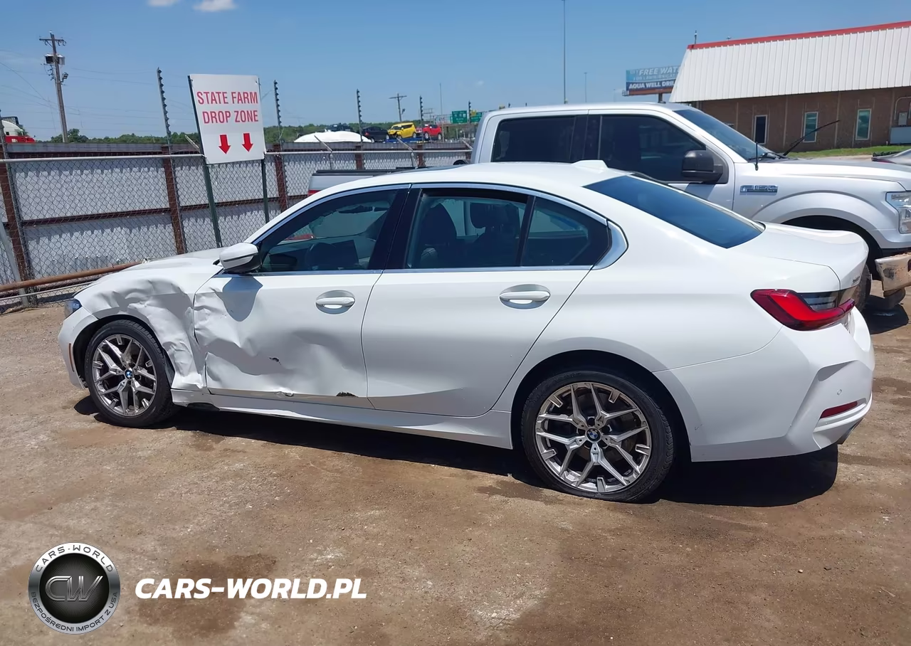2025 BMW 330I xDrive VIN:3MW89CW01S8E99365 - 14