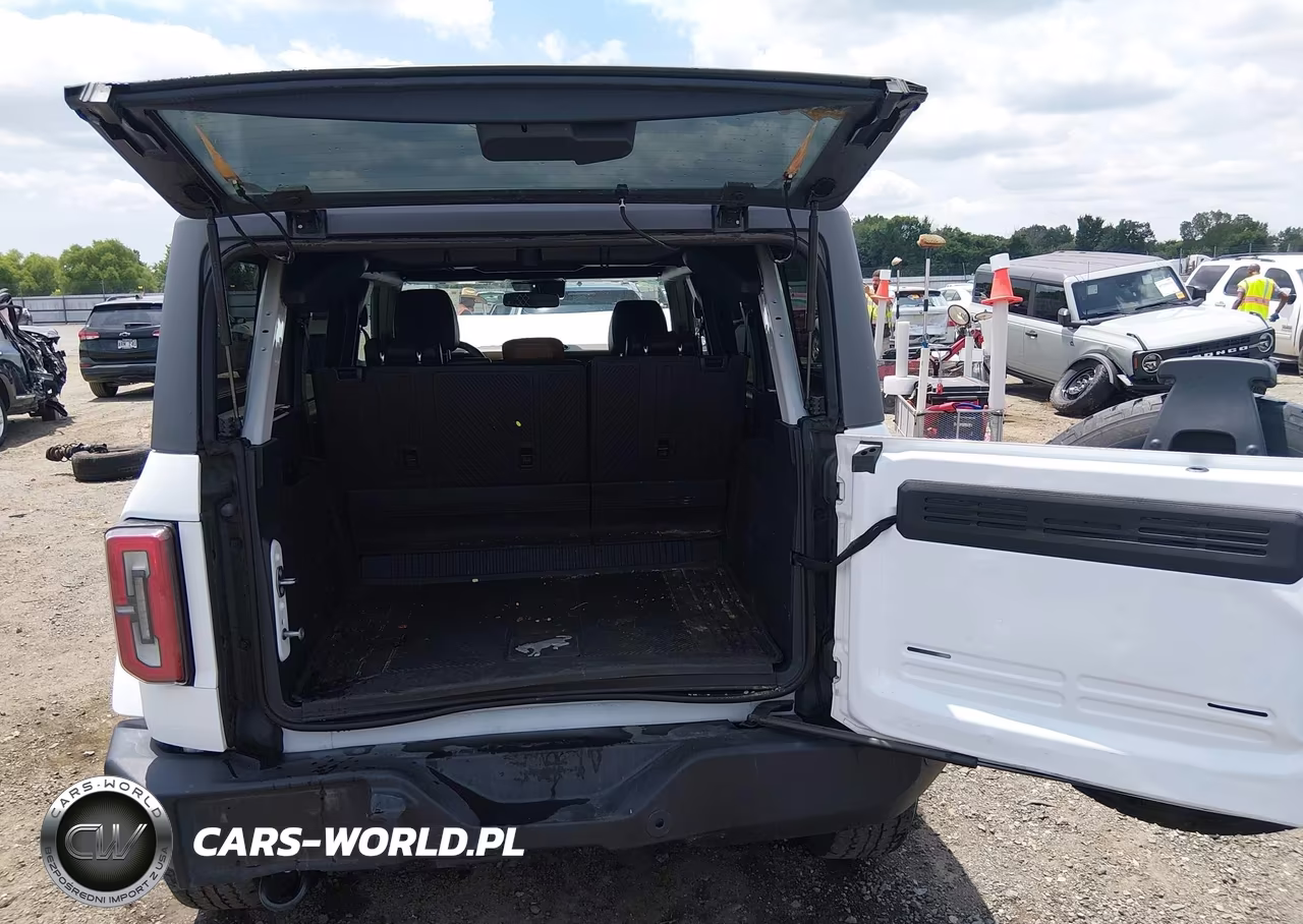2024 Ford Bronco Outer Banks VIN:1FMEE8BPXRLA21154 - 17