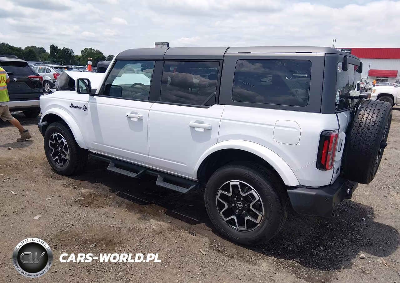 2024 Ford Bronco Outer Banks VIN:1FMEE8BPXRLA21154 - 3