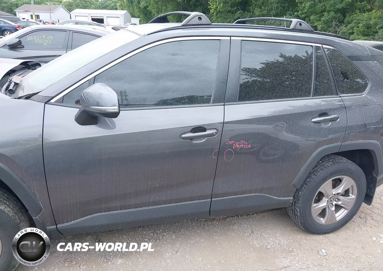 2022 Toyota Rav4 Xle VIN:2T3P1RFV2NW261054 - 14