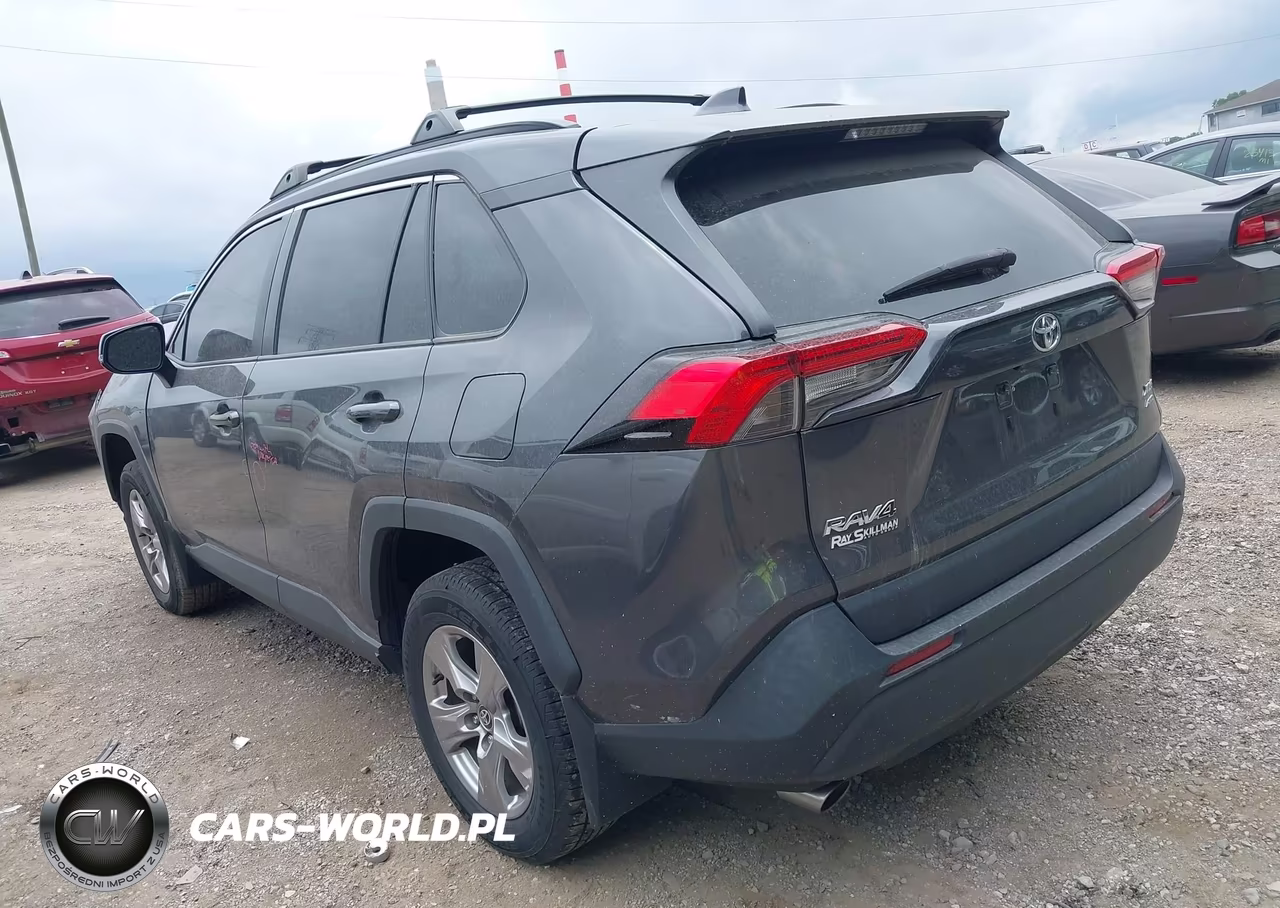 2022 Toyota Rav4 Xle VIN:2T3P1RFV2NW261054 - 3