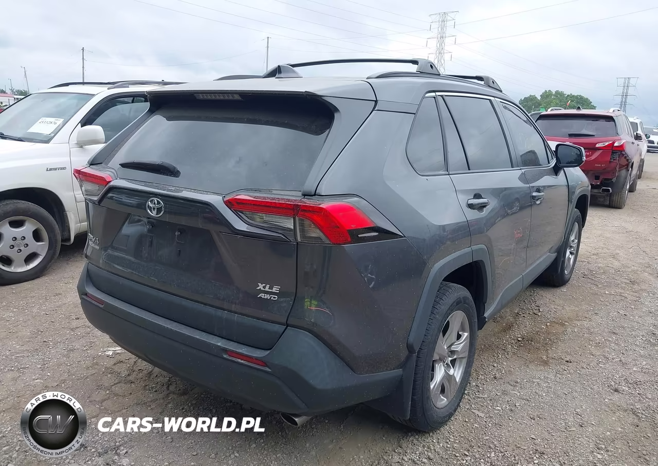 2022 Toyota Rav4 Xle VIN:2T3P1RFV2NW261054 - 4
