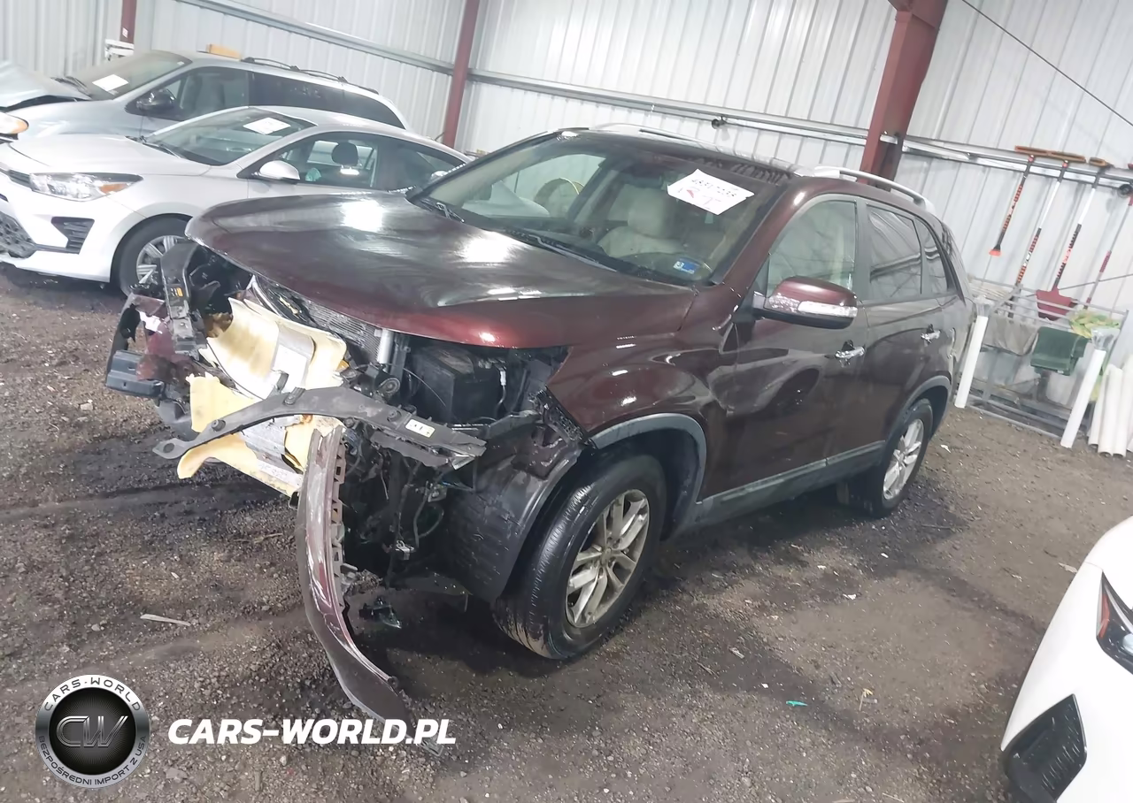 2015 Kia Sorento Lx VIN:5XYKT3A68FG656695 - 2