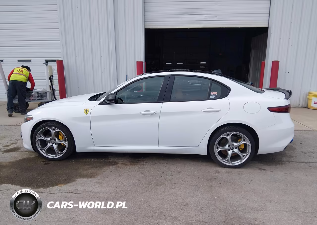 2018 Alfa Romeo Giulia Ti Sport Awd VIN:ZARFAEEN0J7577182 - 14