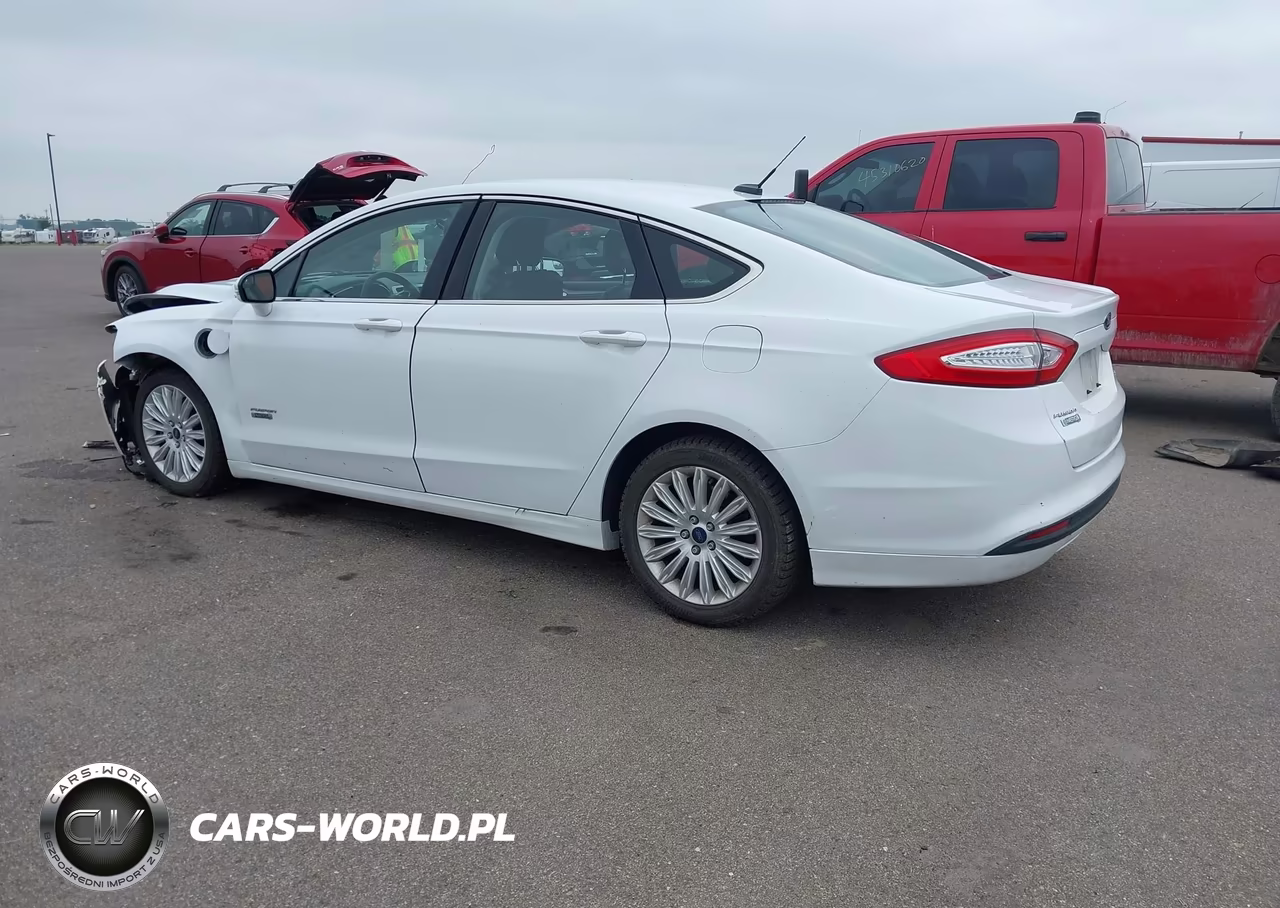 2014 Ford Fusion Energi Se Luxury VIN:3FA6P0PU6ER299022 - 3