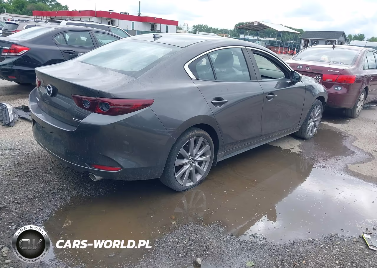 2019 Mazda Mazda3 Preferred Package VIN:3MZBPADL5KM107234 - 4