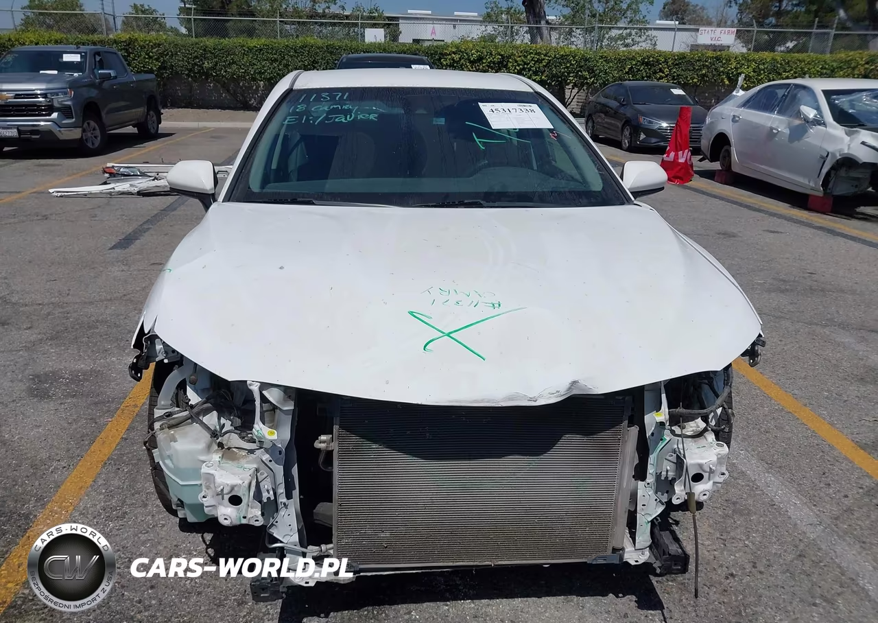 2018 Toyota Camry Se VIN:4T1B11HK3JU133245 - 13