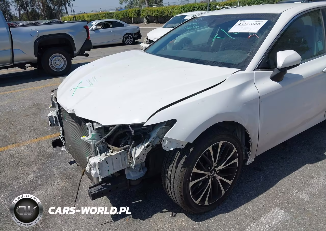 2018 Toyota Camry Se VIN:4T1B11HK3JU133245 - 19