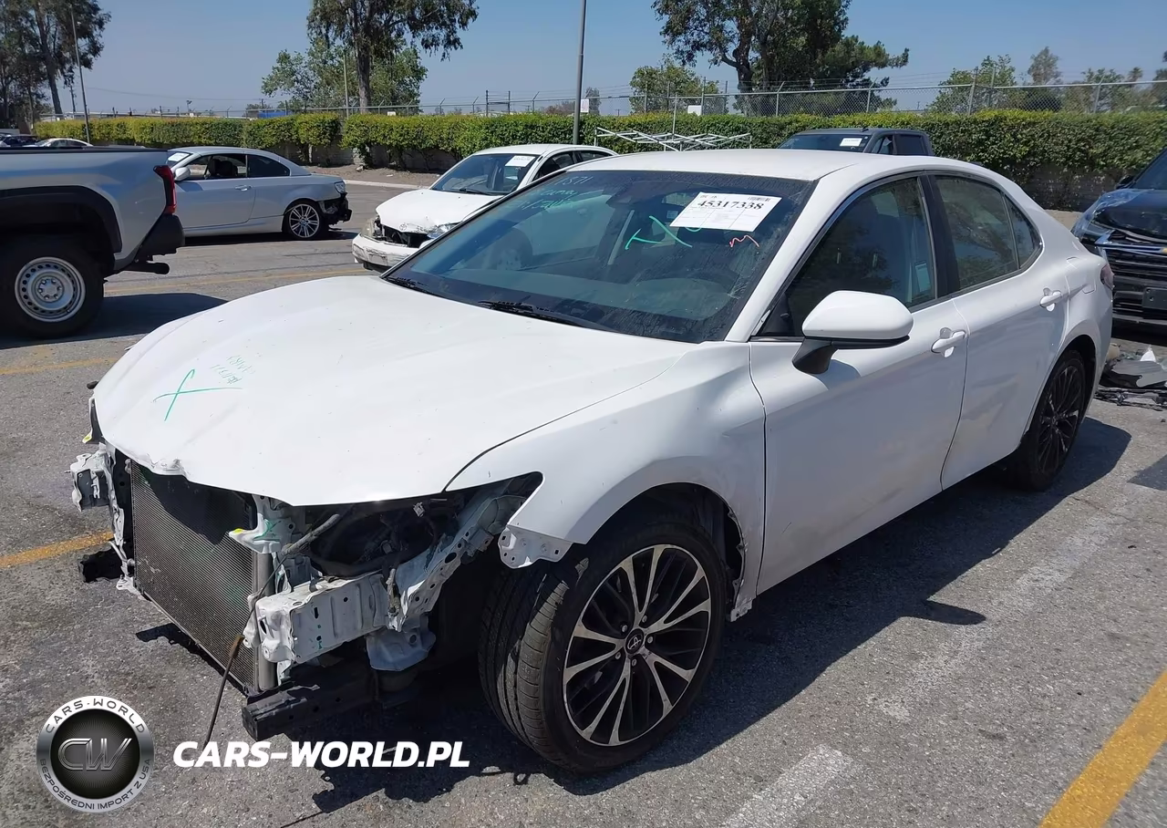 2018 Toyota Camry Se VIN:4T1B11HK3JU133245 - 2