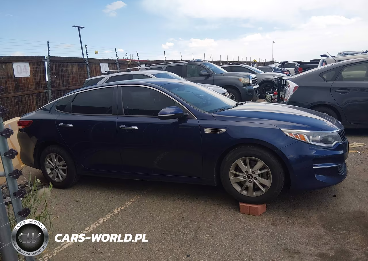 2018 Kia Optima Lx VIN:5XXGT4L3XJG188979 - 13