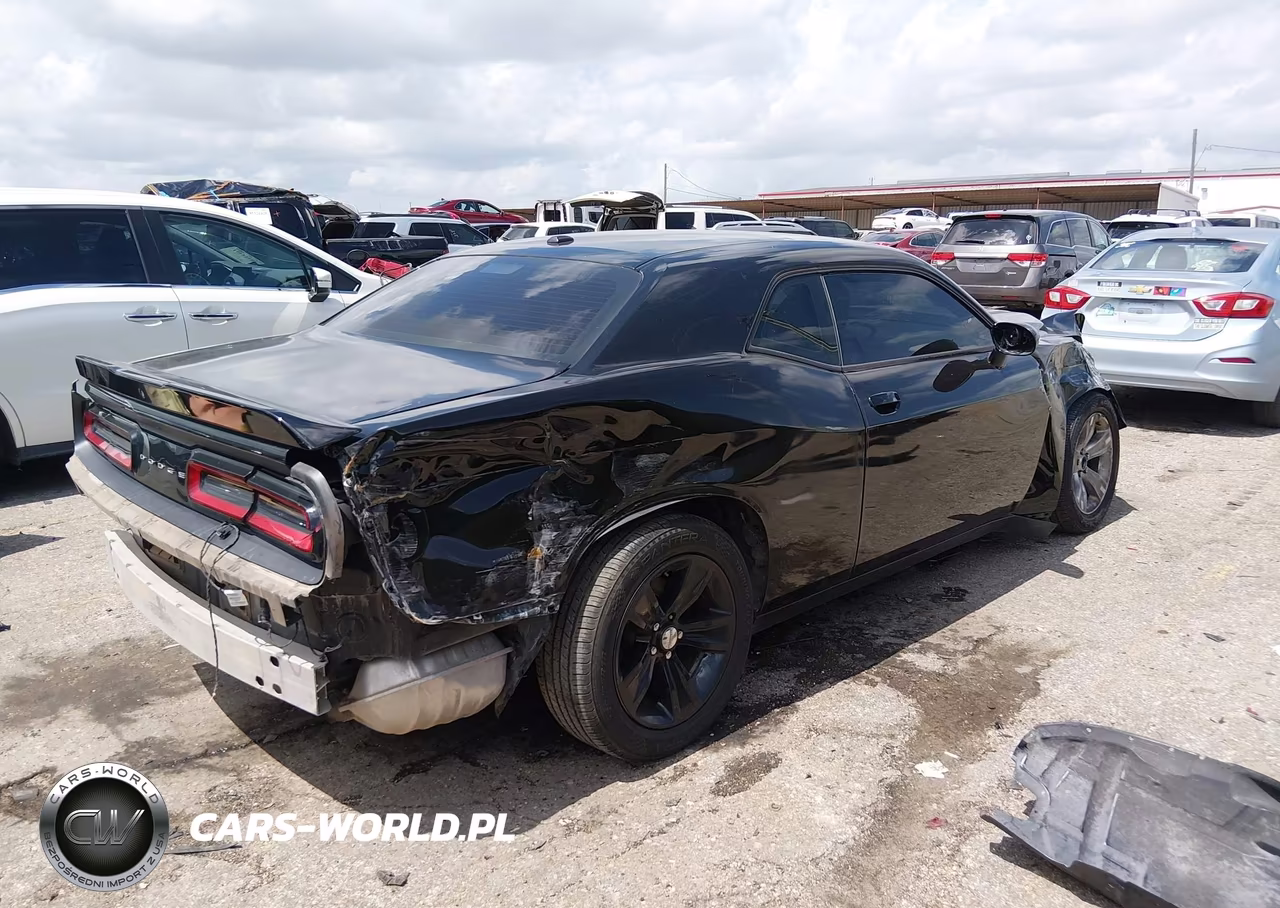 2021 Dodge Challenger Sxt VIN:2C3CDZAG9MH547078 - 4