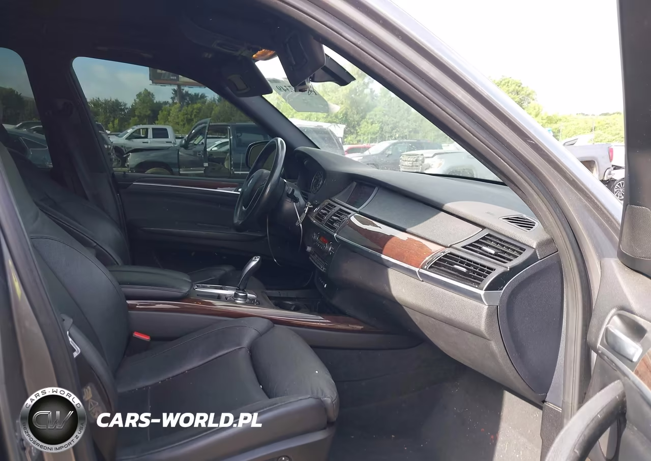 2010 BMW X5 xDrive35D VIN:5UXFF0C59ALT77926 - 5