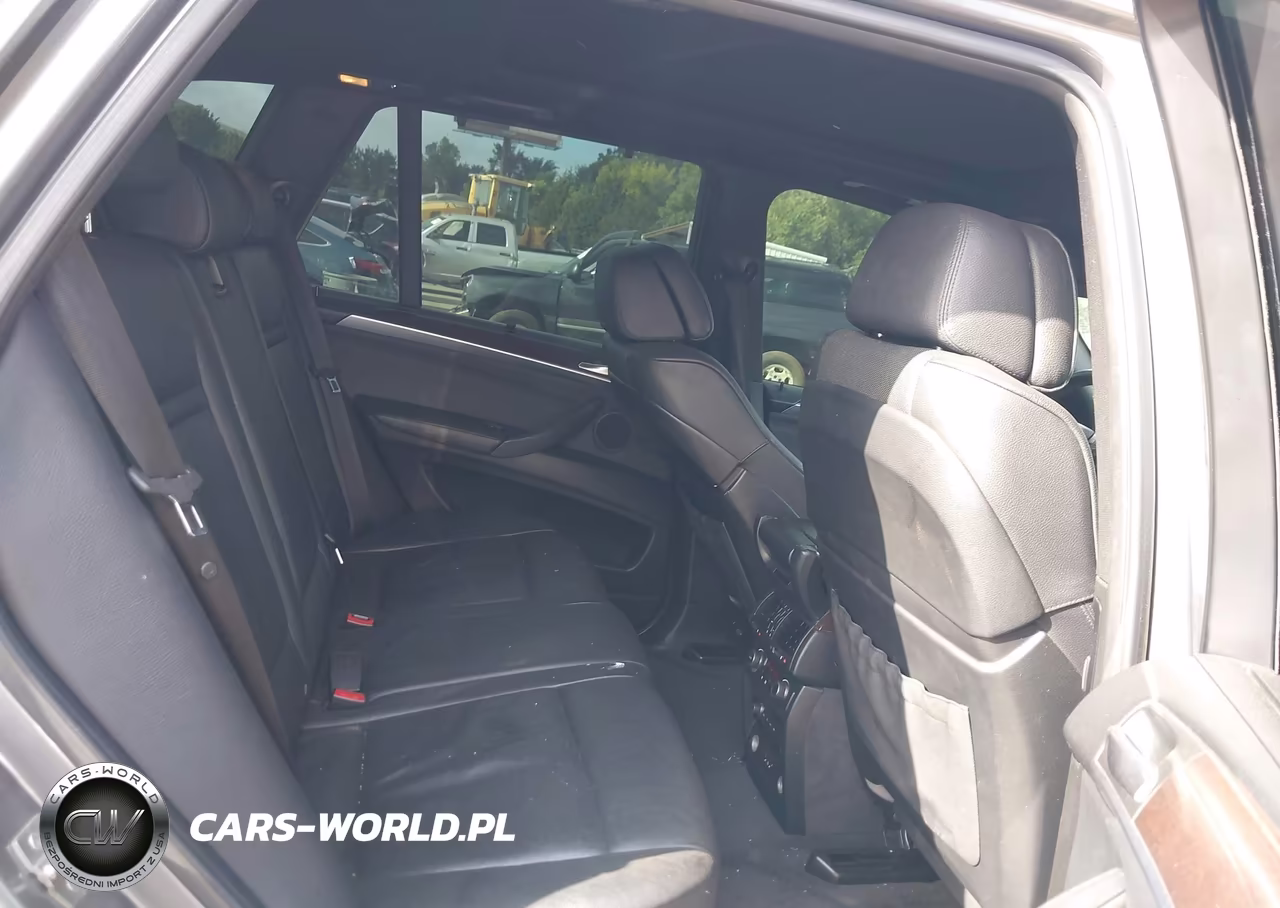 2010 BMW X5 xDrive35D VIN:5UXFF0C59ALT77926 - 8
