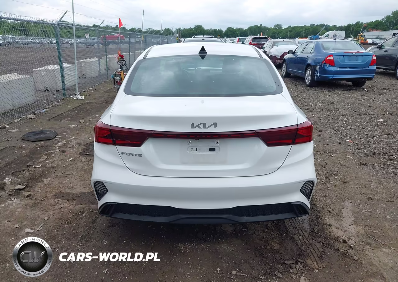 2023 Kia Forte Lxs VIN:3KPF24AD2PE621738 - 16