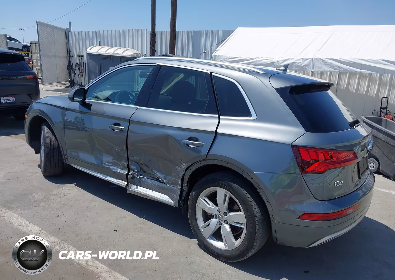 2018 Audi Q5 2.0T Premium VIN:WA1BNAFY4J2161528 - 3