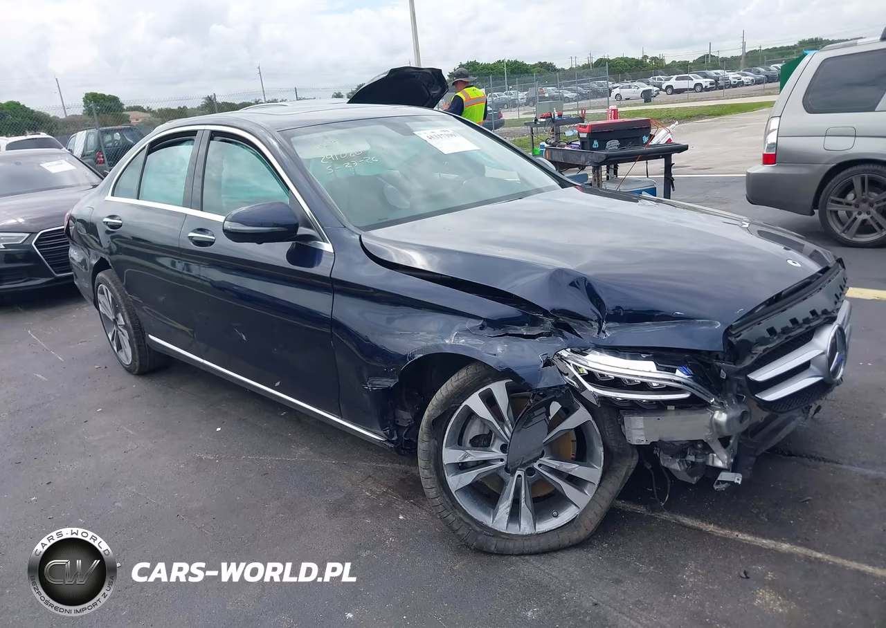 2019 Mercedes-Benz C 300