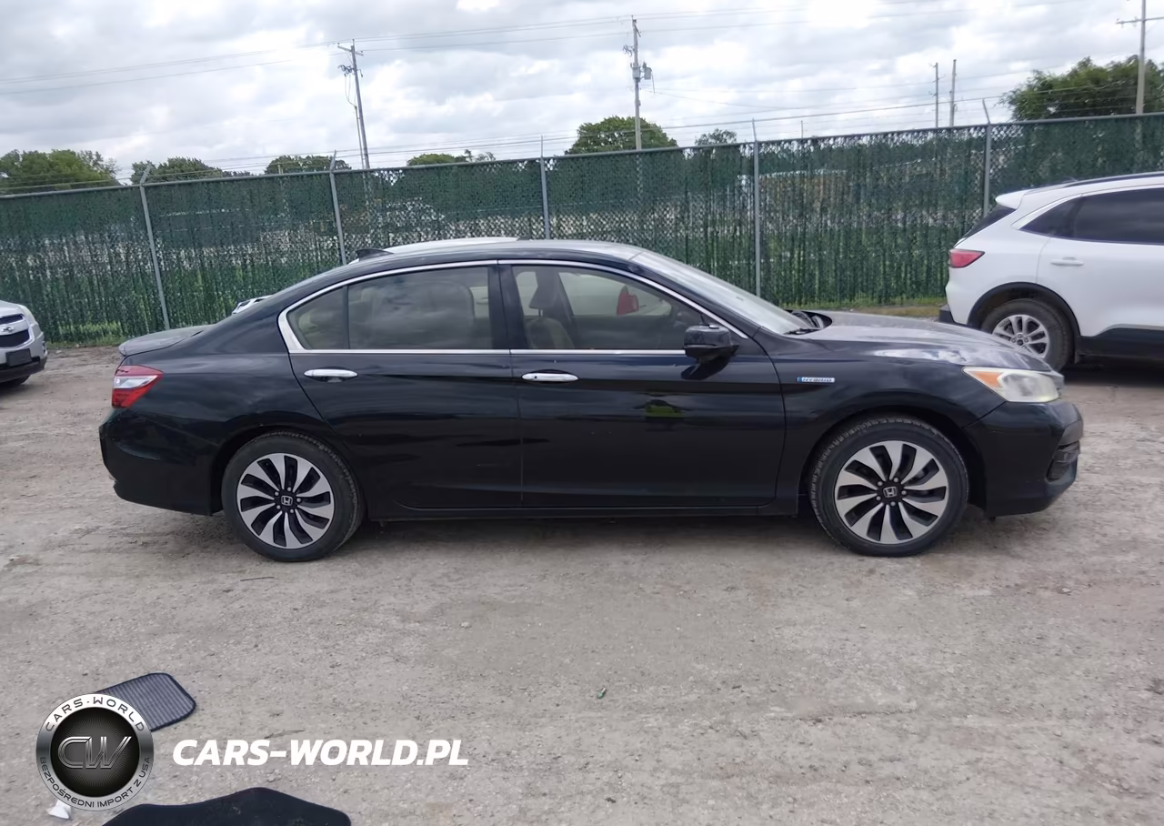 2017 Honda Accord Hybrid VIN:JHMCR6F35HC013312 - 13