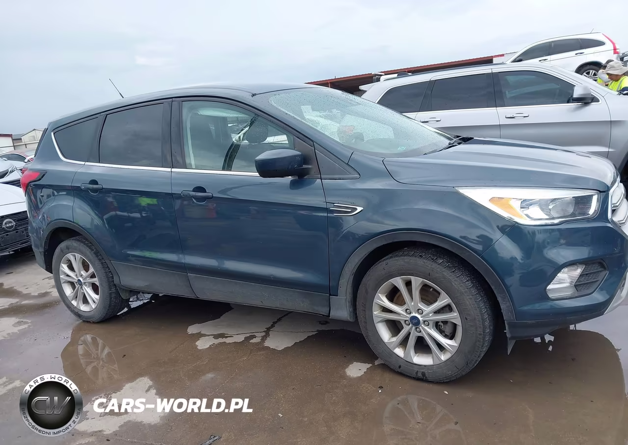 2019 Ford Escape Se VIN:1FMCU9GD8KUA46102 - 14