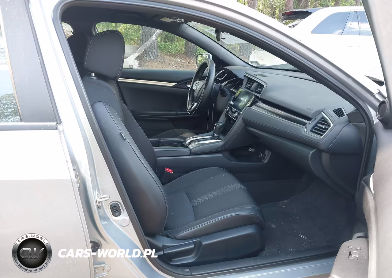 2019 Honda Civic Sport VIN:2HGFC2F88KH600758 - 5