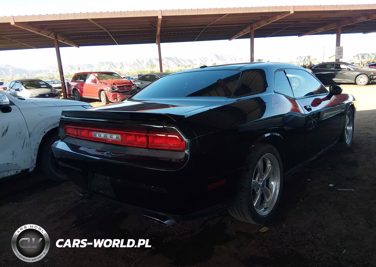 2013 Dodge Challenger R-T Classic VIN:2C3CDYBT0DH501662 - 4