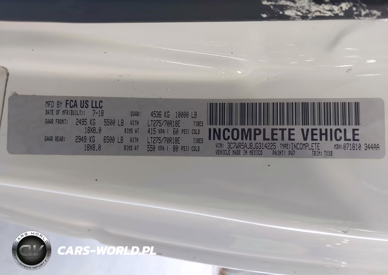 2018 Ram 2500 Tradesman 4X4 8' Box VIN:3C7WR5AJ8JG314225 - 9