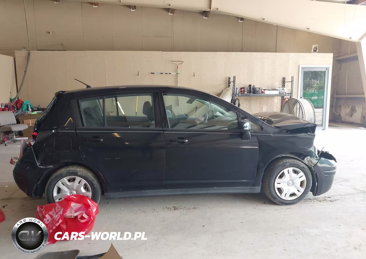 2010 Nissan Versa 1.8S VIN:3N1BC1CP3AL445936 - 13