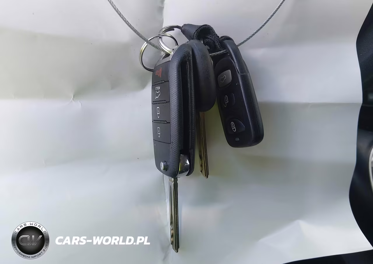 2015 Kia Soul + VIN:KNDJP3A59F7754512 - 11