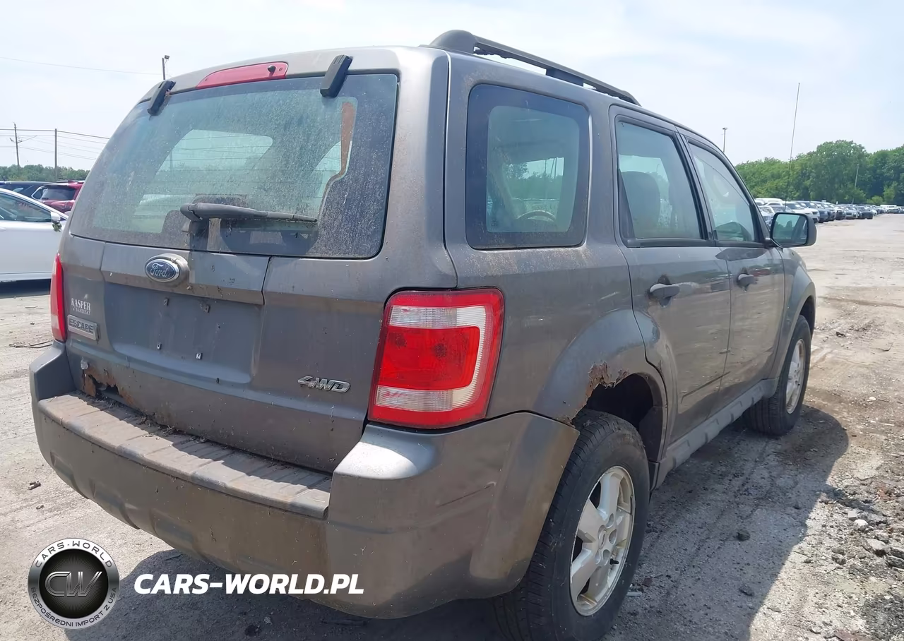 2009 Ford Escape Xls VIN:1FMCU92789KC25215 - 4
