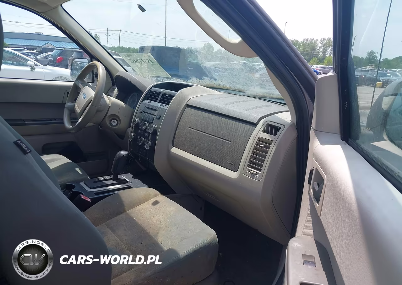 2009 Ford Escape Xls VIN:1FMCU92789KC25215 - 5