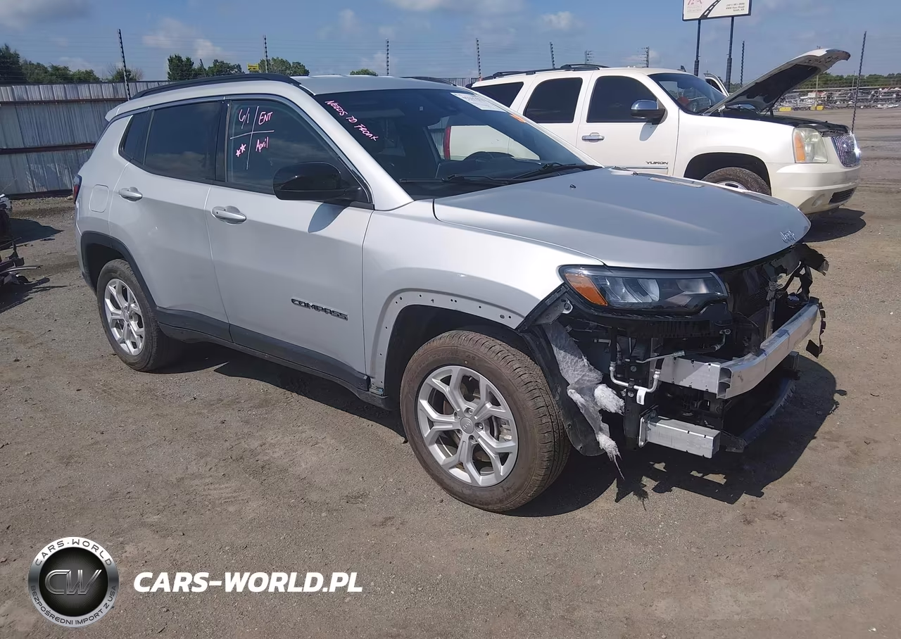 2024 Jeep Compass Latitude 4X4 – zdjęcie 1 z 17