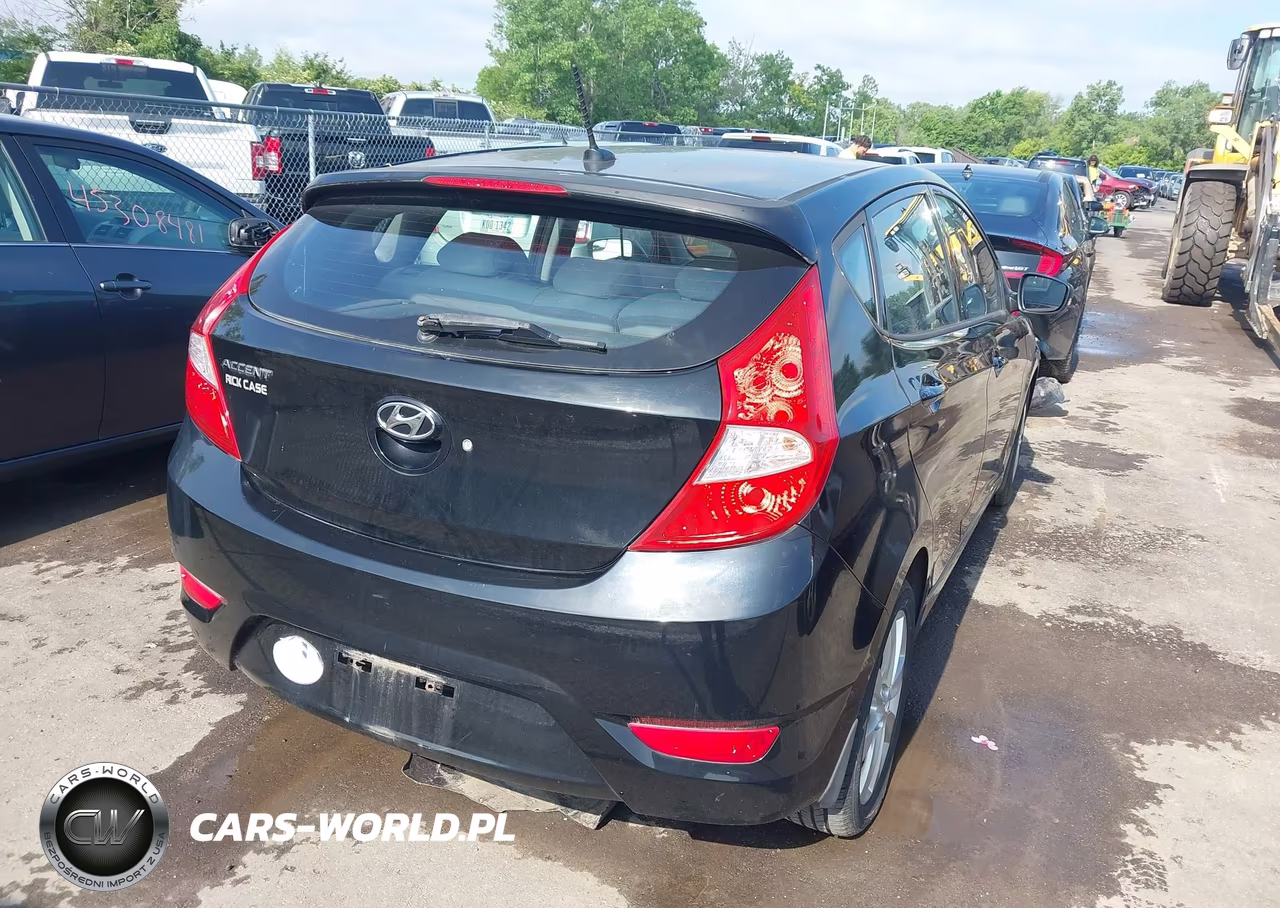 2014 Hyundai Accent Se VIN:KMHCU5AEXEU177711 - 4