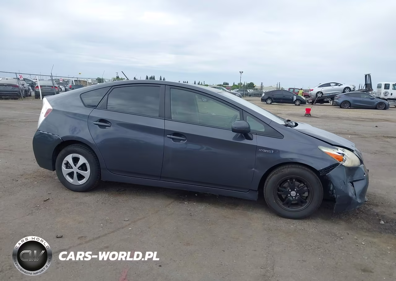 2012 Toyota Prius Two VIN:JTDKN3DU1C1593892 - 13