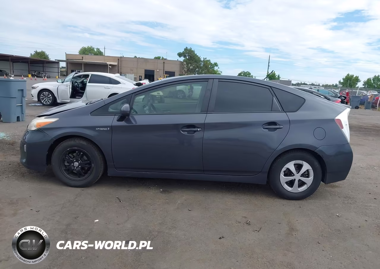 2012 Toyota Prius Two VIN:JTDKN3DU1C1593892 - 14