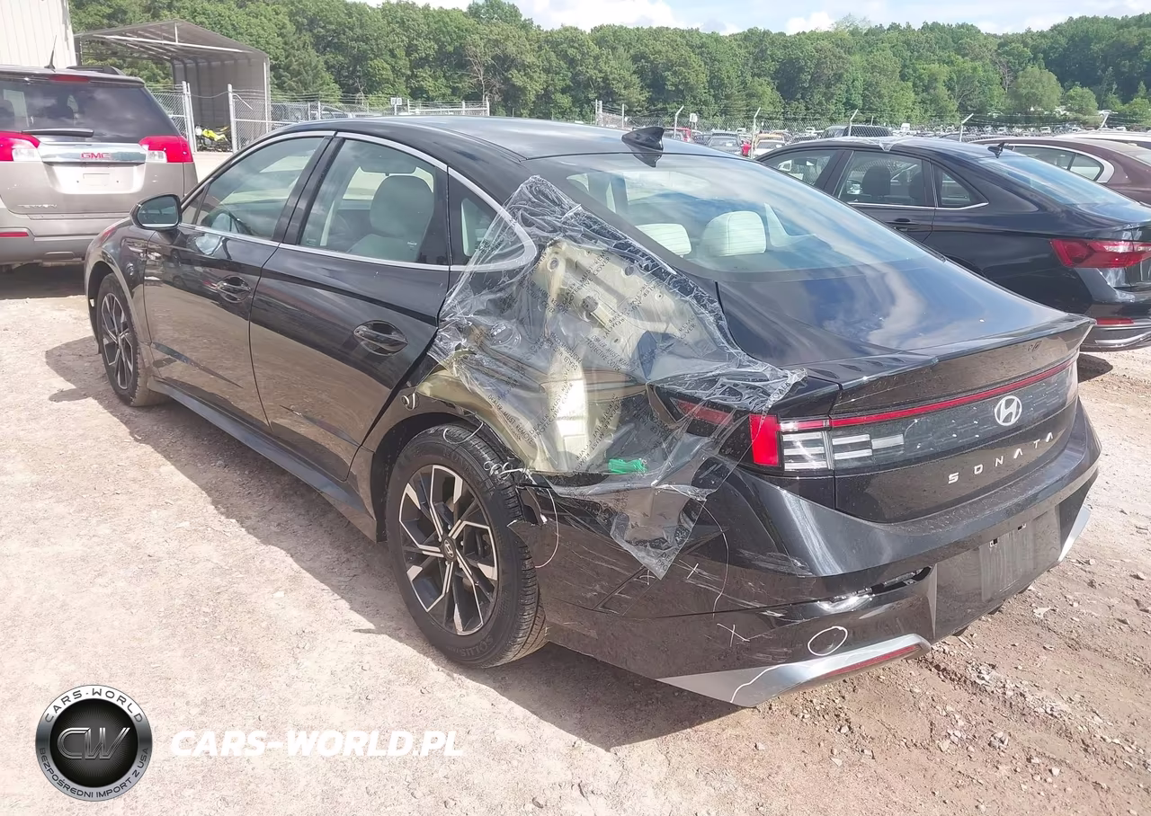2025 Hyundai Sonata Sel VIN:KMHL64JA9SA468151 - 3