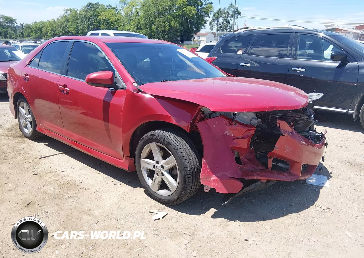 2014 Toyota Camry Se – zdjęcie 1 z 16