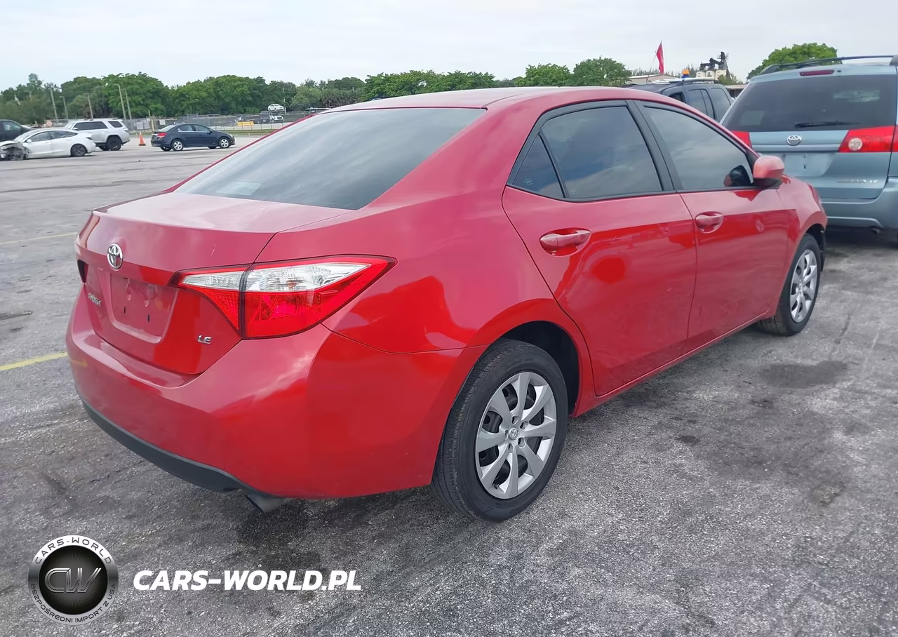 2015 Toyota Corolla Le VIN:2T1BURHE0FC349272 - 4