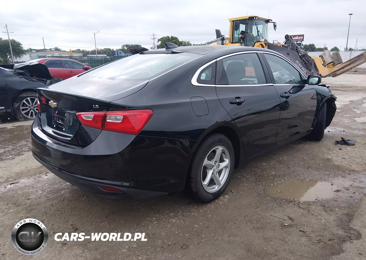 2016 Chevrolet Malibu Ls VIN:1G1ZB5ST2GF262771 - 4