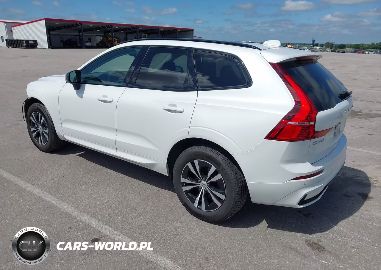 2024 Volvo Xc60 B5 Core Dark Theme VIN:YV4L12RK6R1774736 - 3