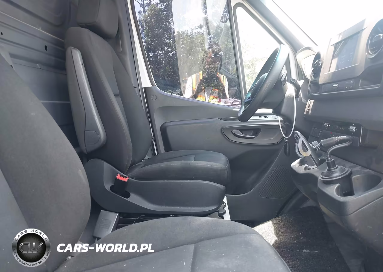2019 Mercedes-Benz Sprinter 2500 High Roof V6 VIN:WD3PF1CD6KP170997 - 5