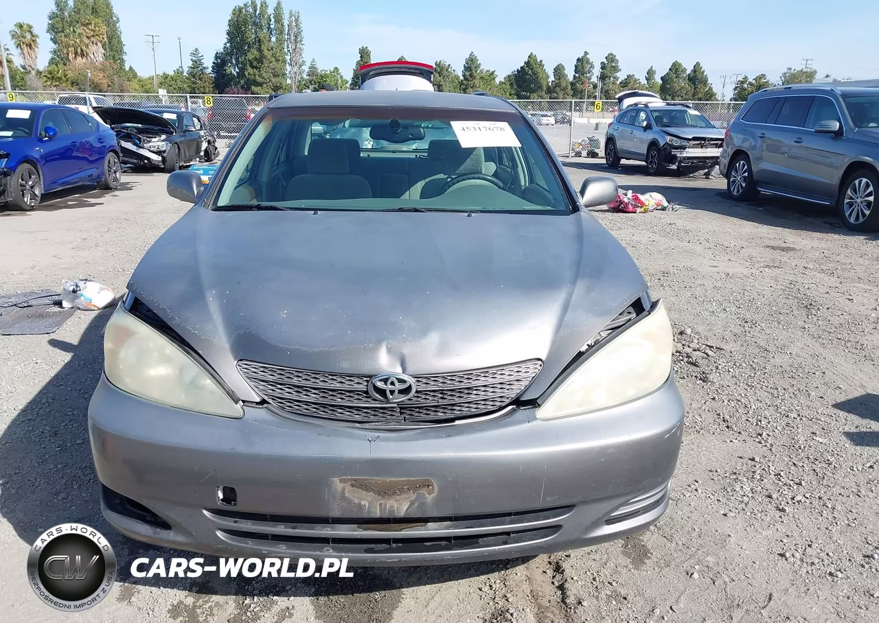 2002 Toyota Camry Xle VIN:JTDBE30K720059160 - 14