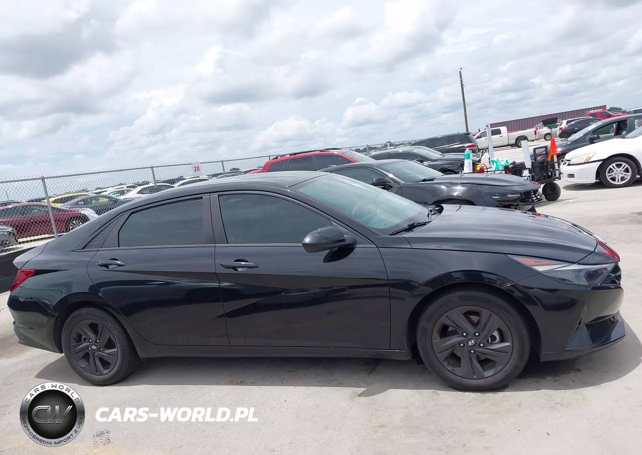 2022 Hyundai Elantra Sel VIN:5NPLM4AG2NH053412 - 13