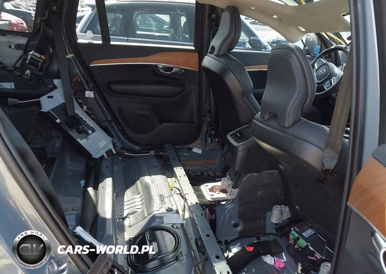 2023 Volvo Xc90 Recharge Plug-In Hybrid T8 Plus Bright Theme 7-Seater VIN:YV4H60CNXP1981335 - 8