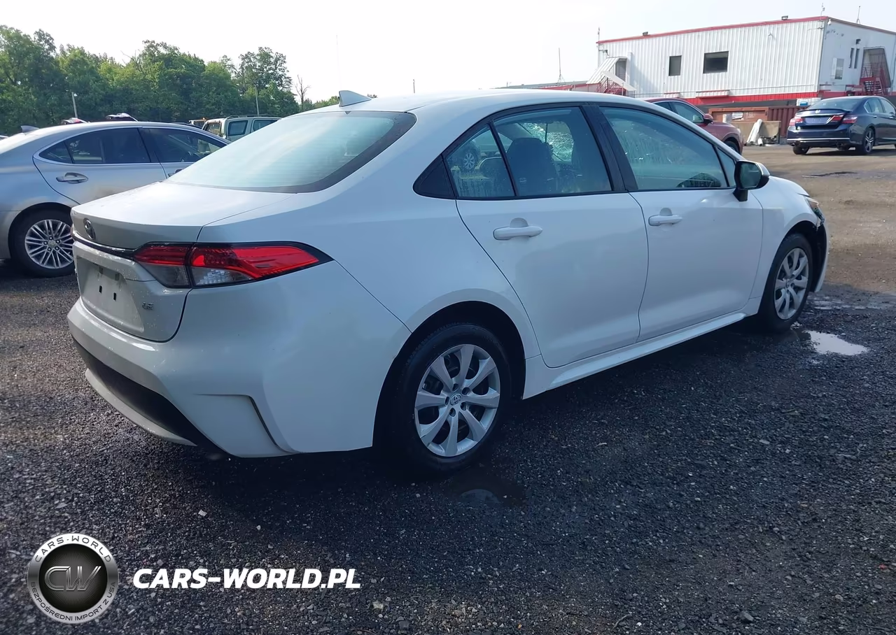 2022 Toyota Corolla Le VIN:5YFEPMAE8NP331229 - 4