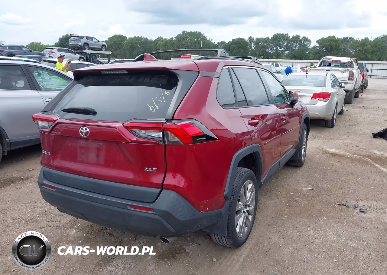 2023 Toyota Rav4 Xle Premium VIN:2T3C1RFV8PW259049 - 4