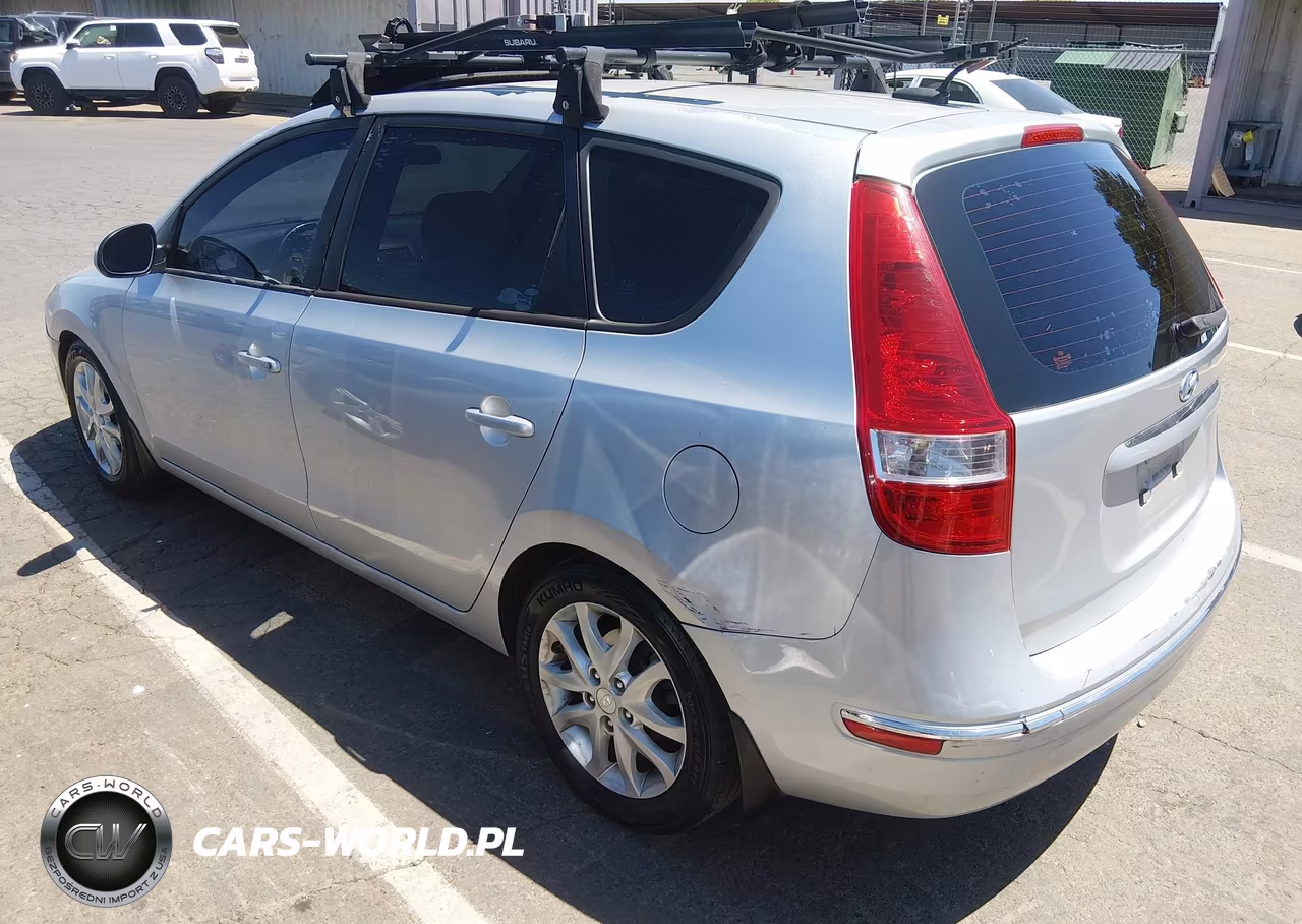 2009 Hyundai Elantra Touring VIN:KMHDC86E29U036302 - 3
