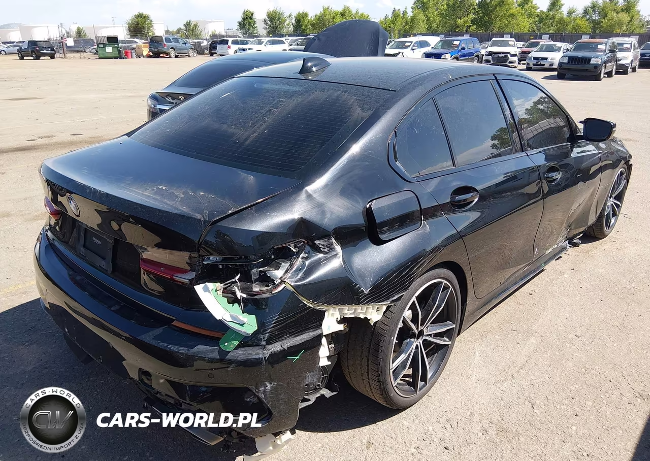 2019 BMW 330I xDrive VIN:WBA5R7C55KAJ81067 - 4