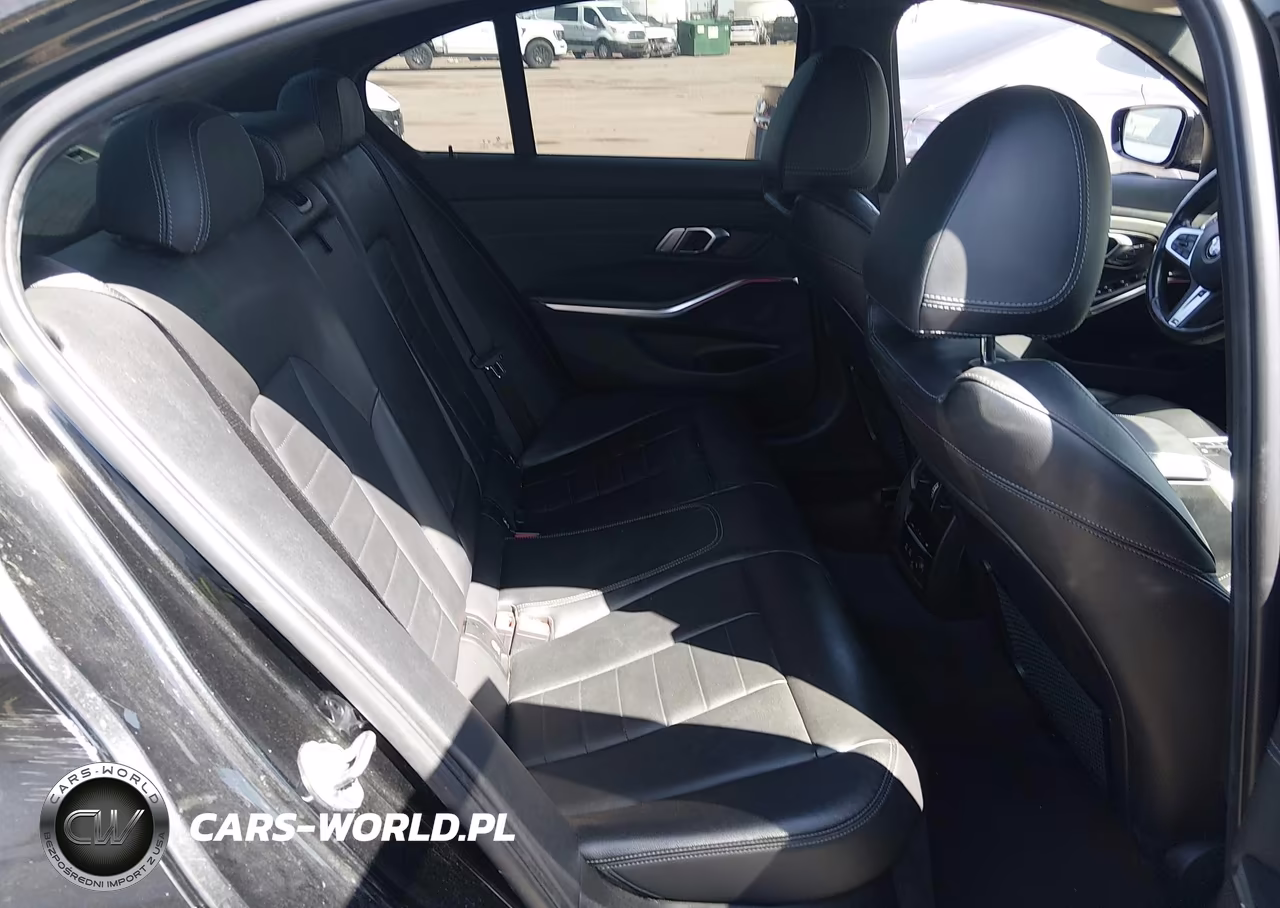 2019 BMW 330I xDrive VIN:WBA5R7C55KAJ81067 - 8